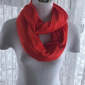 Melon convertible infinity scarf Sholdit